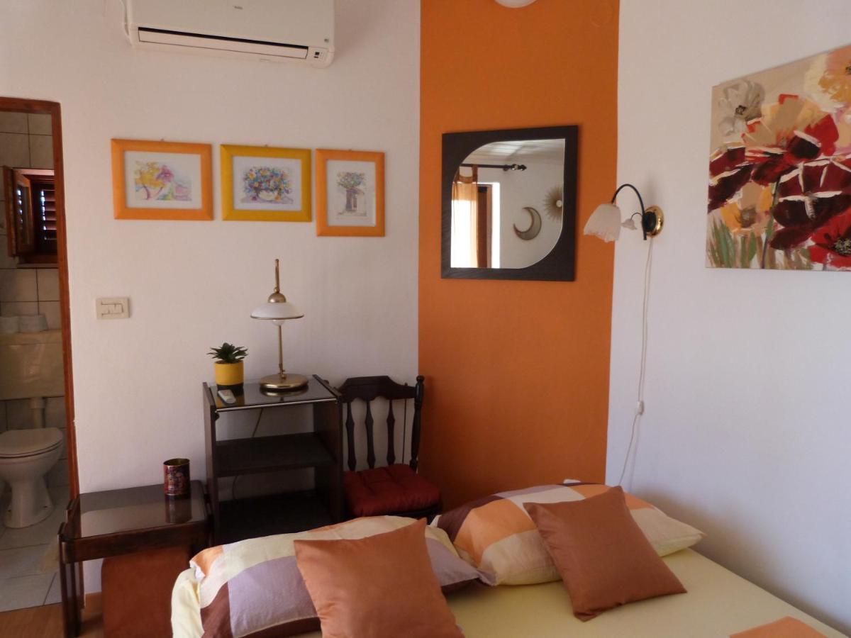 Apartments Eva ซูโกชัน ภายนอก รูปภาพ